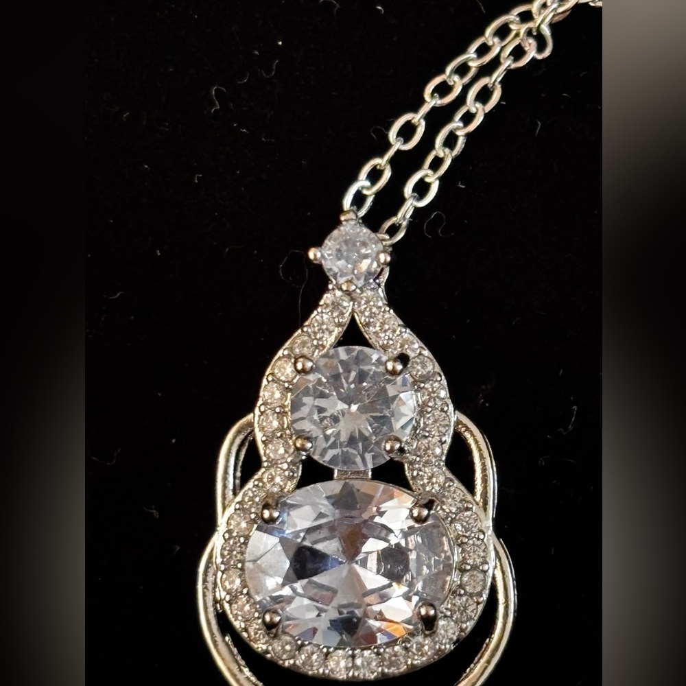 Elegant Silver Pendant Necklace CZ